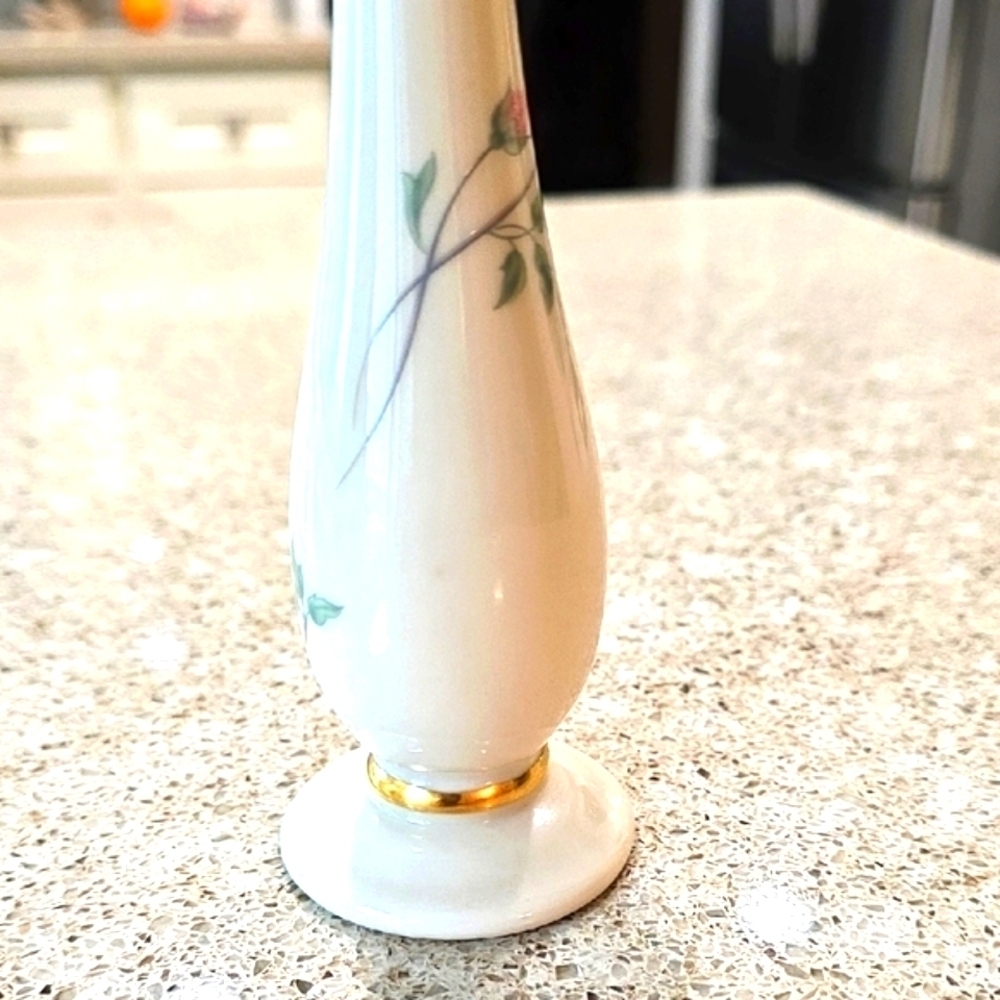 LENOX "Rose Manor" Bud Vase - Picture 4 of 7